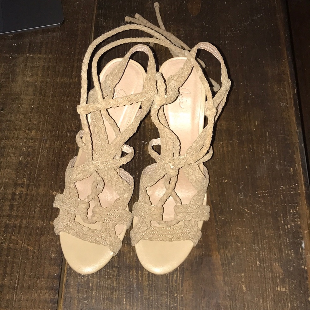 Joie lace up heels! Great condition!!